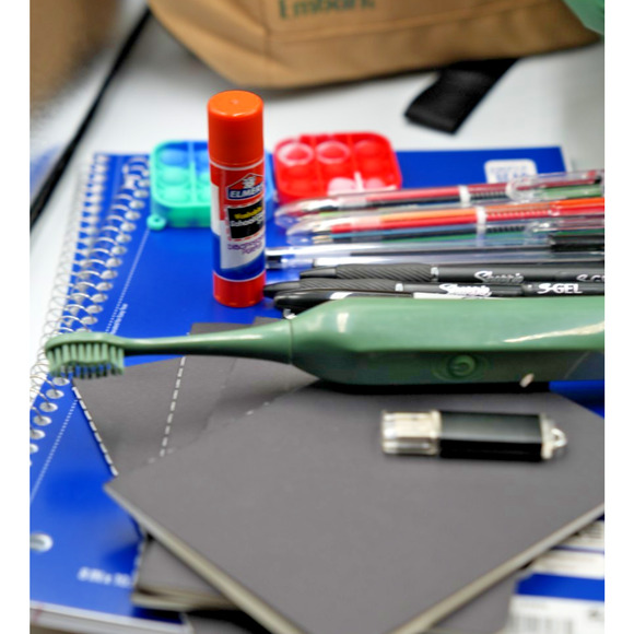 Green Puffer Backpack Bundle with Embark Lunchbox and 25+ Back‎ to School Items - Picture 16 of 16